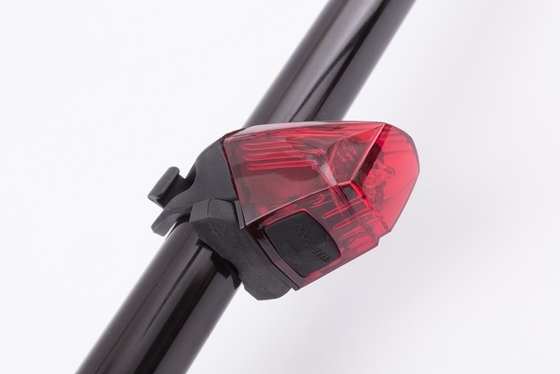 IPX4 Wodoodporna tylna lampka rowerowa Waga 31g