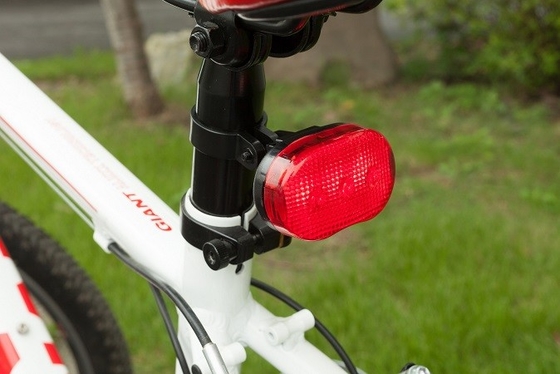 Nocna jazda 4,5 lm tylne światło hamowania roweru 2x bateria AAA 36 mm
